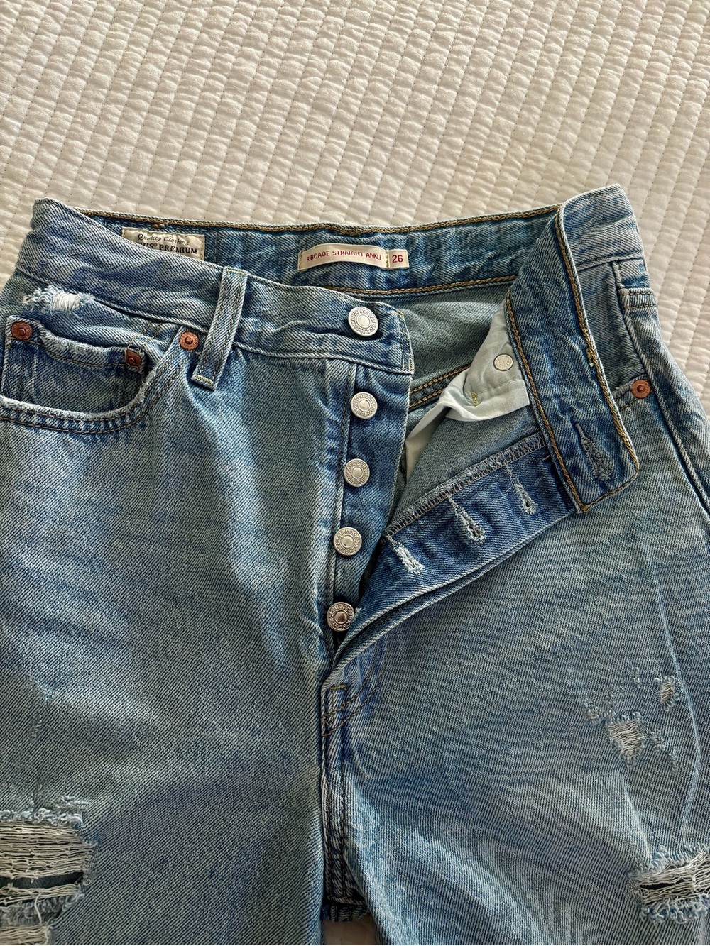 Levi’s Ribcage Light Wash Distressed Straight Jeans - Light Blue - Picture 6 of 9